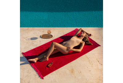 Sun, Sea, Style: The Ultimate Guide to Luxury Towels for Summer