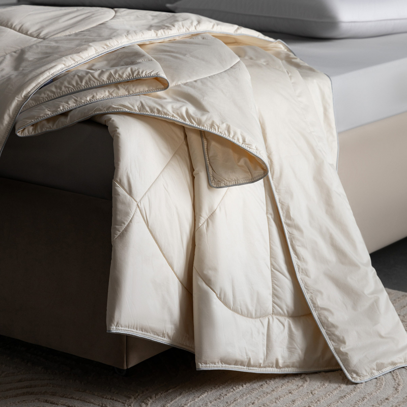 Comforter EVERETT LIGHT