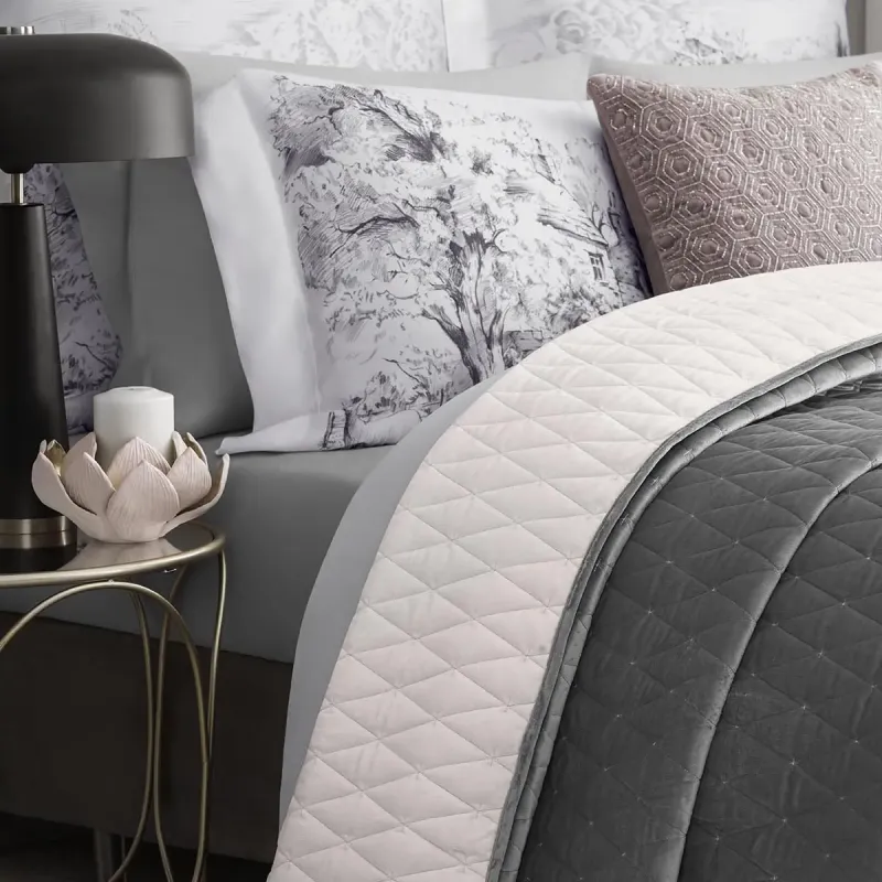 Bedspread MORETTO
