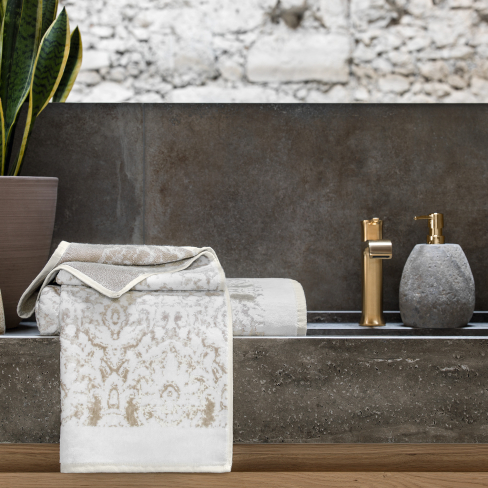 Towel IZAR