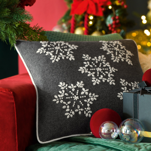 Decorative pillow EITOR  