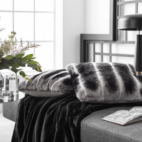 Decorative pillow ROUSHER